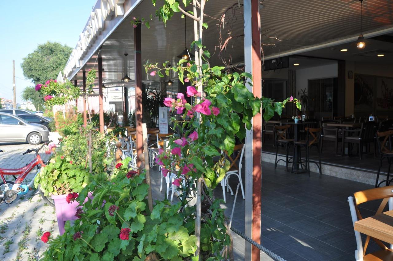 Neoss Boutique Hotel ซิยาจิค ภายนอก รูปภาพ